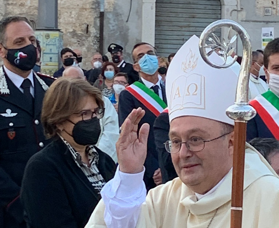 Album photo de l'ordination épiscopale de Mgr Giuseppe Mazzafaro, évêque de Cerreto Sannita